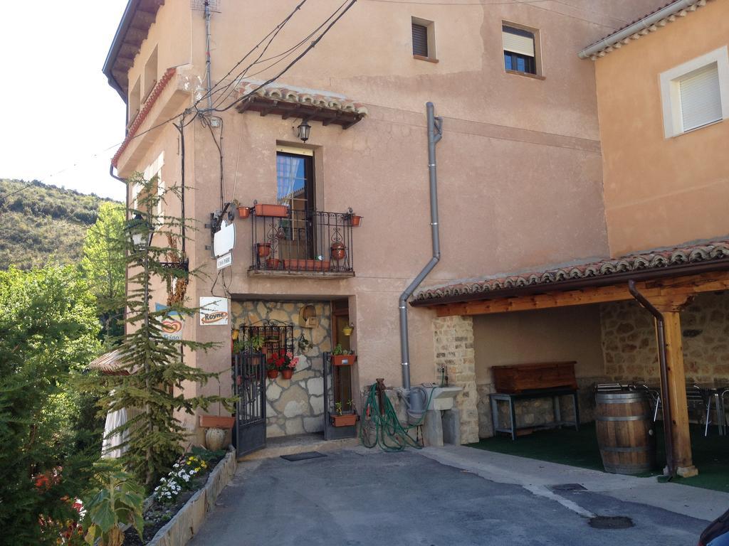 Hospedaje Rural Casa Parri Poveda de la Sierra Exteriör bild
